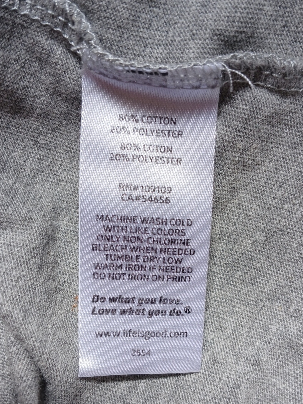 Life is Good Pooh & Piglet Graphic Long Sleeve Gray T-Shirt Size Small - Picture 6 of 6